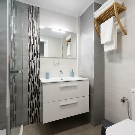 Apartment 1st Line Studio Las Canteras Beach - Wifi *